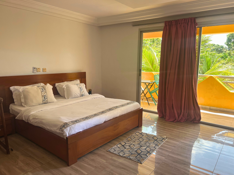 CHAMBRE MOYEN STANDING