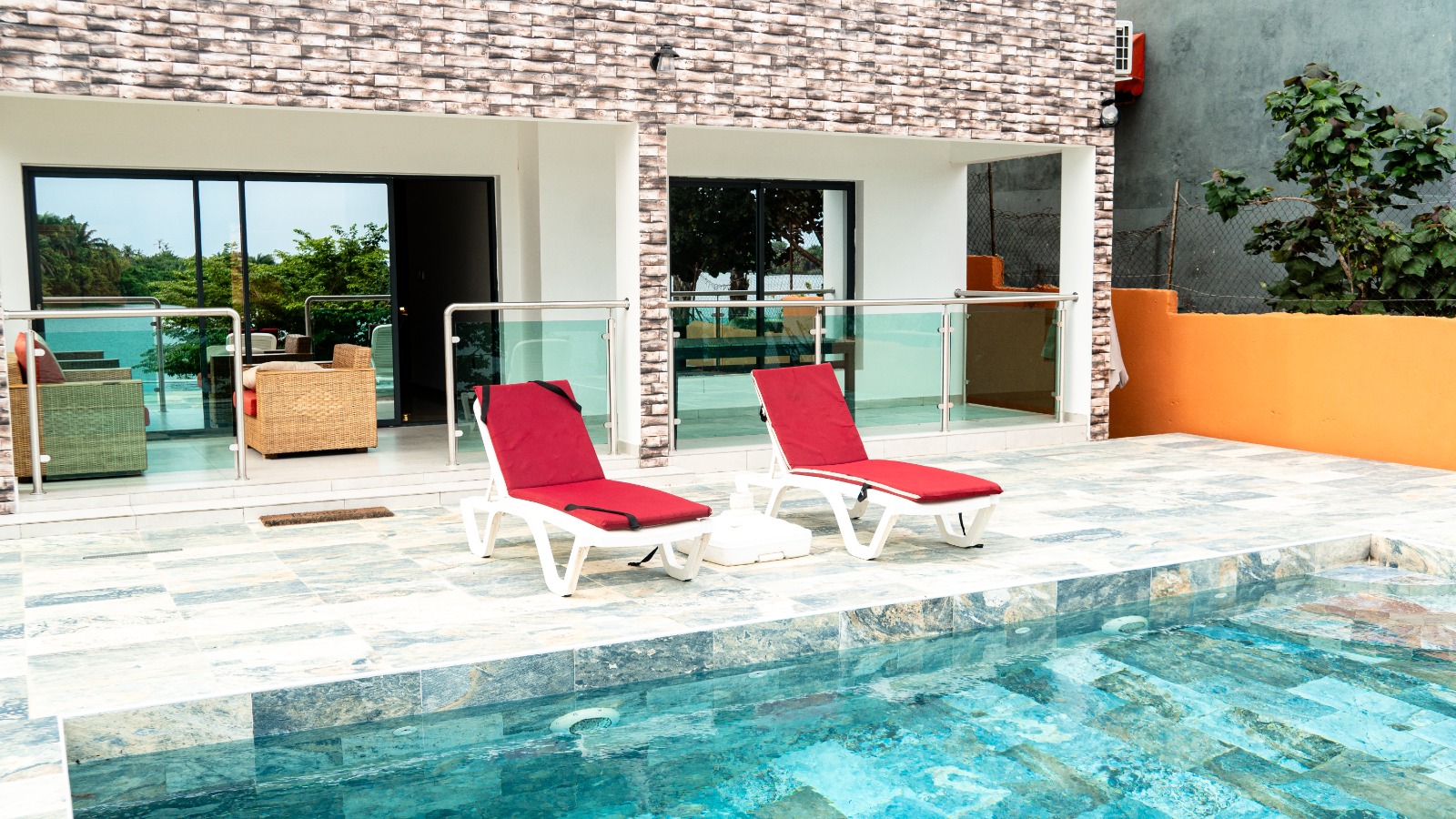 RESIDENCE HAUT STANDING 7 PIECES PISCINE PRIVEE